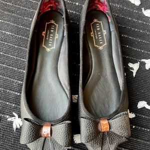 Ted Baker flats EU size 38 (US size 7.5)